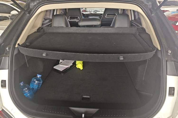 Used Bestune T77 2019 230 TID Automatic Luxury Version China VI Emission Standard Trunk