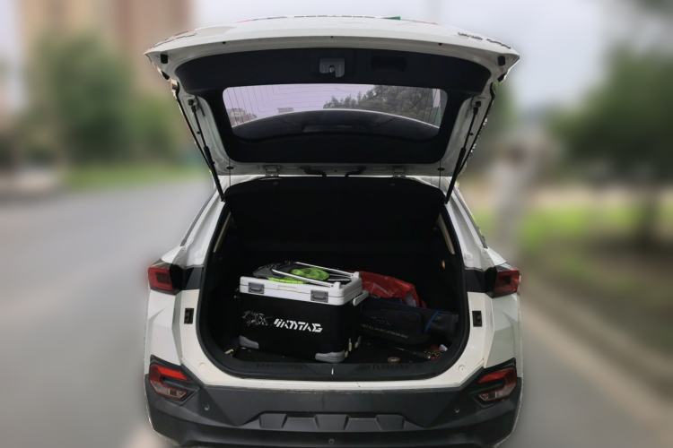 Used Bestune T77 2019 230 TID Automatic Luxury Version China VI Emission Standard Trunk