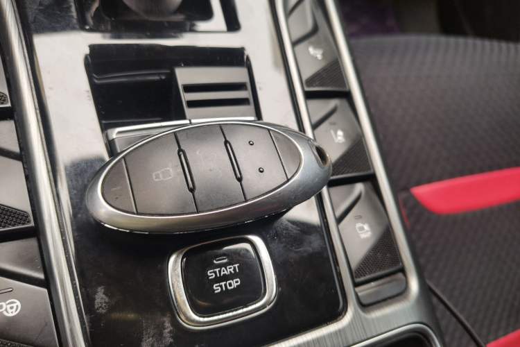 Used Bestune T77 2019 230 TID Automatic Prestige Version China V Vehicle Key