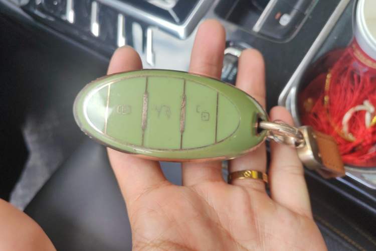 Used Bestune T77 2019 230 TID Automatic Prestige Version China V Emission Standard Vehicle Key