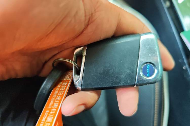 Used Bestune T77 2019 230 TID Automatic Luxury Version China VI Emission Standard Vehicle Key