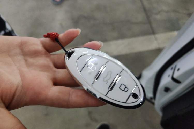 Used Bestune T77 2019 230 TID Automatic Prestige Version Rice Noodle Edition China V Vehicle Key