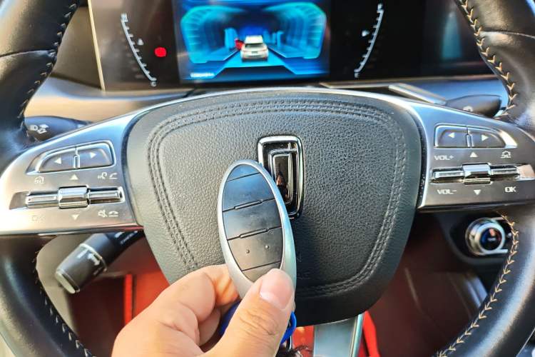 Used Bestune T77 2019 230 TID Automatic Luxury Version China VI Emission Standard Vehicle Key