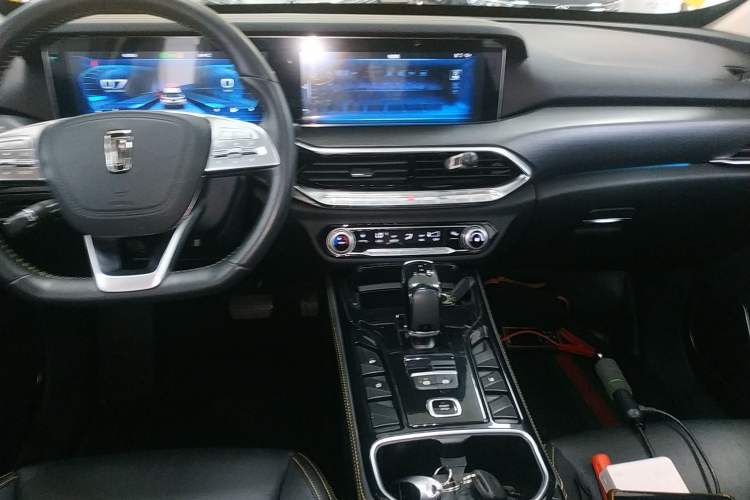 Used Bestune T77 2019 230 TID Automatic Prestige Version China V Emission Standard Audio And AC Panel