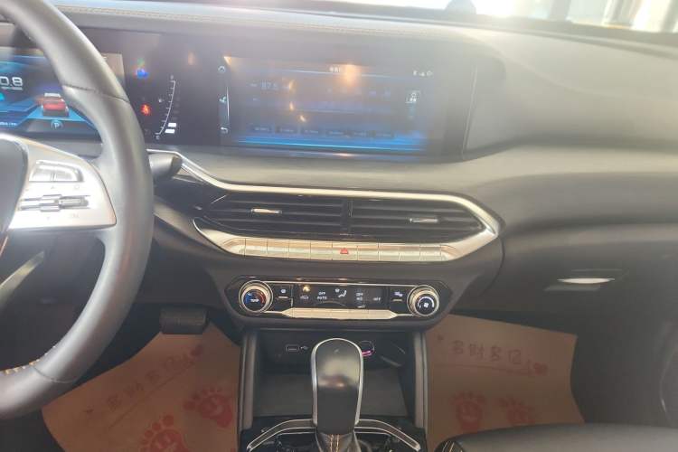 Used Bestune T77 2019 230 TID Automatic Luxury Version China VI Emission Standard Audio And AC Panel