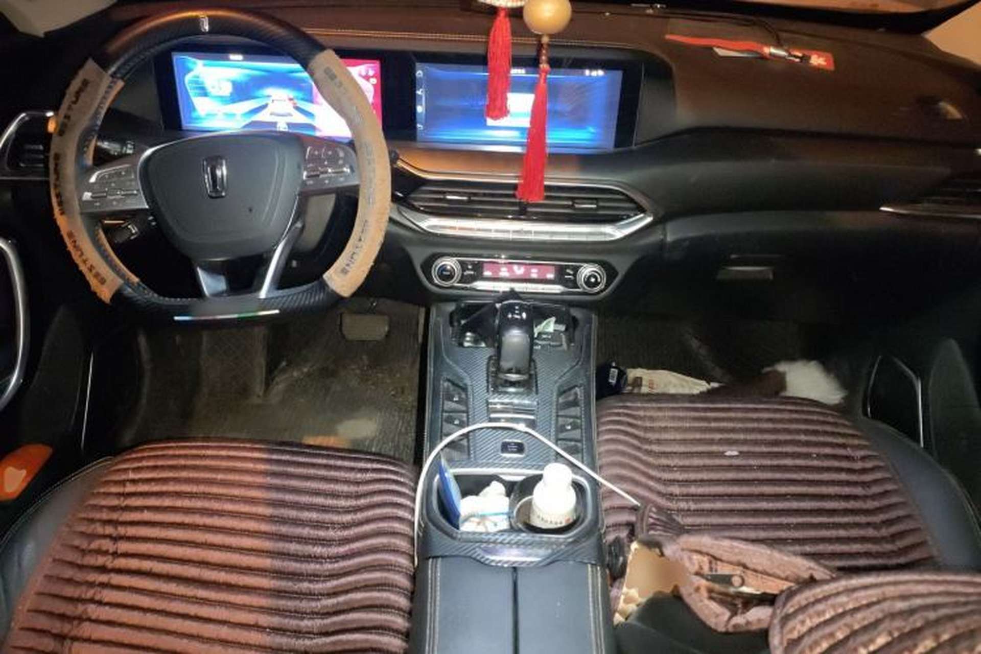 Used Bestune T77 2019 230 TID Automatic Prestige Version China V Emission Standard Center Console