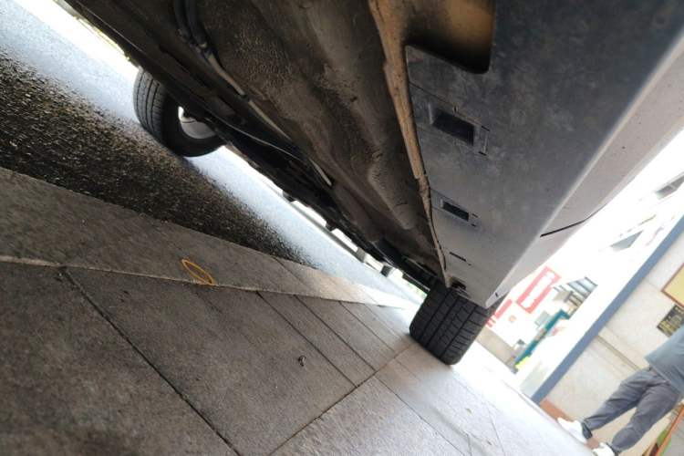 Used Bestune T77 2019 230 TID Automatic Luxury Version China VI Emission Standard Chassis Rear Right