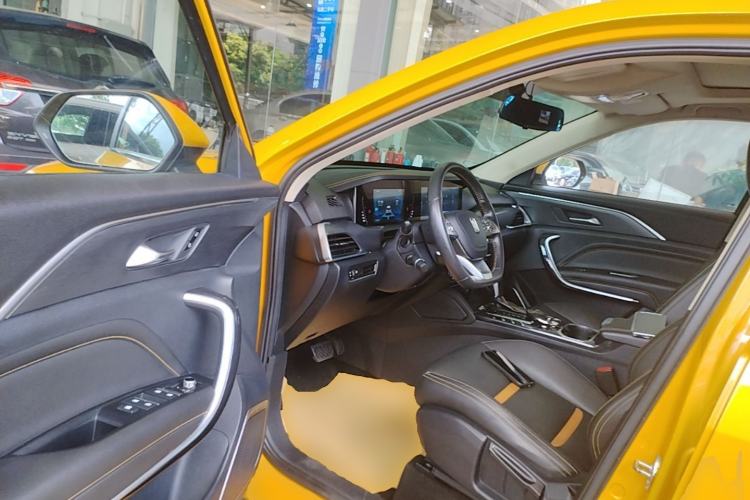 Used Bestune T77 2019 230 TID Automatic Luxury Version National V Driver Seat