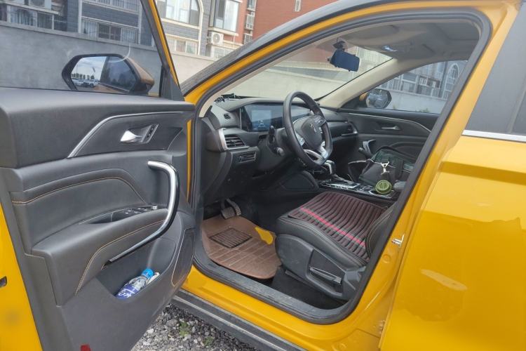 Used Bestune T77 2019 230 TID Automatic Luxury Version National V Driver Seat