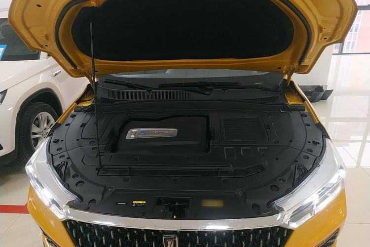Used Bestune T77 2019 230 TID Automatic Prestige Version China V Emission Standard Engine Bay