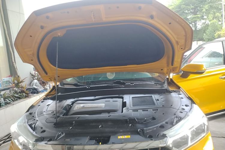 Used Bestune T77 2019 230 TID Automatic Luxury Version National V Engine Bay