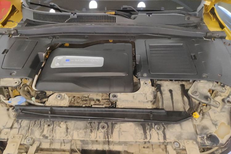 Used Bestune T77 2019 230 TID Automatic Prestige Version China VI Engine Bay