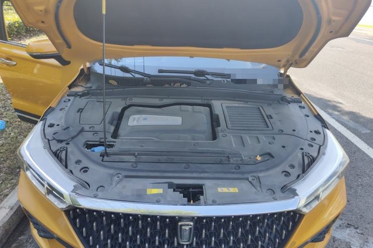 Used Bestune T77 2019 230 TID Automatic Luxury Version China VI Emission Standard Engine Bay