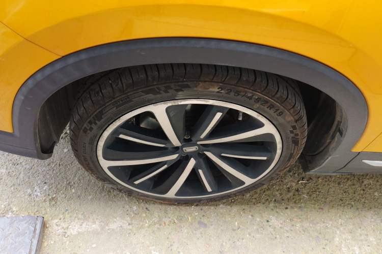 Used Bestune T77 2019 230 TID Automatic Luxury Version National V Exterior 2
