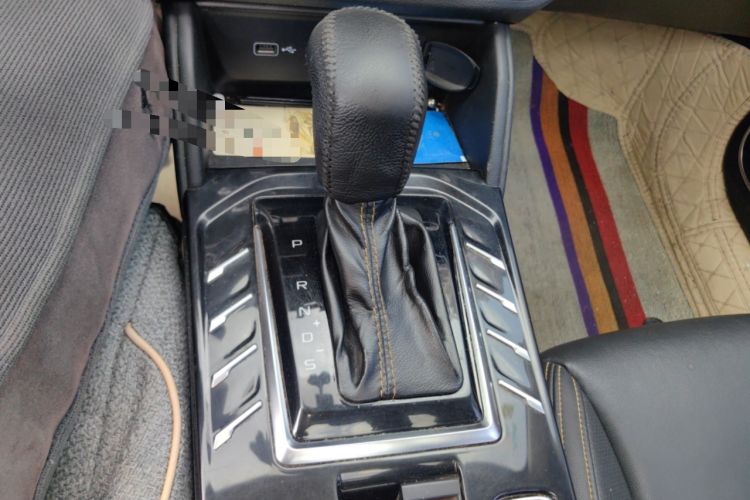 Used Bestune T77 2019 230 TID Automatic Luxury Version National V Gear Lever