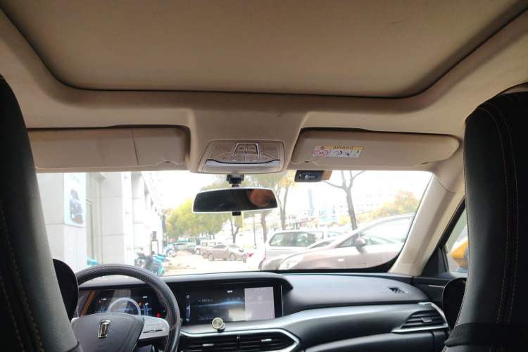 Used Bestune T77 2019 230 TID Automatic Luxury Version National V Headliner