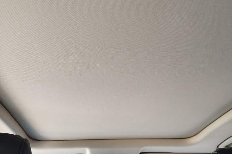 Used Bestune T77 2019 230 TID Automatic Luxury Version China VI Emission Standard Headliner