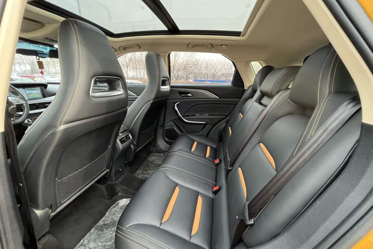 Used Bestune T77 2019 230 TID Automatic Prestige Version China VI Interior 2