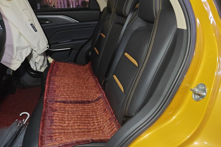 Used Bestune T77 2019 230 TID Automatic Luxury Version China VI Emission Standard Interior 4