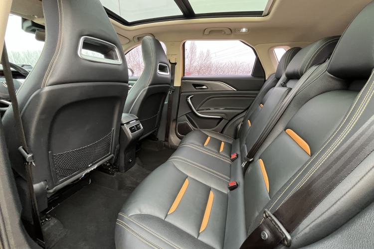 Used Bestune T77 2019 230 TID Automatic Prestige Version China VI Interior 5