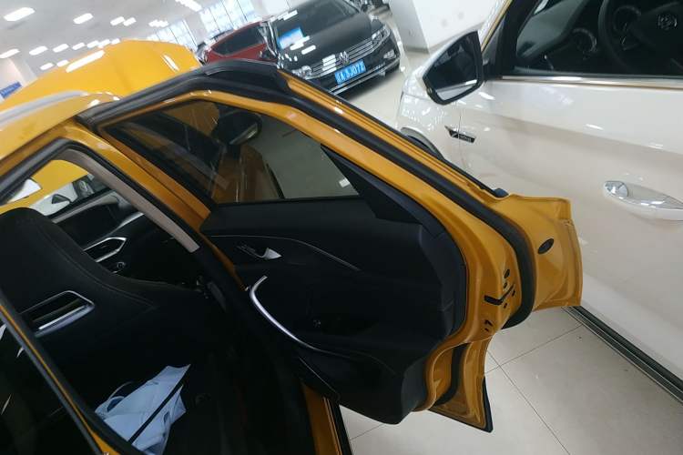 Used Bestune T77 2019 230 TID Automatic Prestige Version China V Emission Standard Interior 6