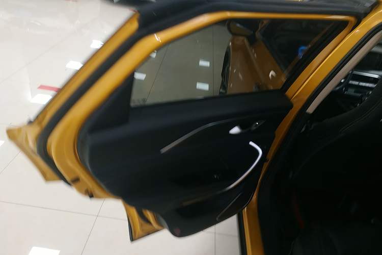 Used Bestune T77 2019 230 TID Automatic Prestige Version China V Emission Standard Interior 8