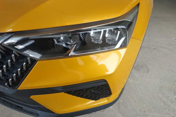 Used Bestune T77 2019 230 TID Automatic Prestige Version China VI Left Front Headlight