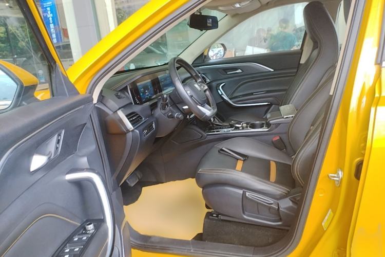 Used Bestune T77 2019 230 TID Automatic Luxury Version National V Left Front Seat