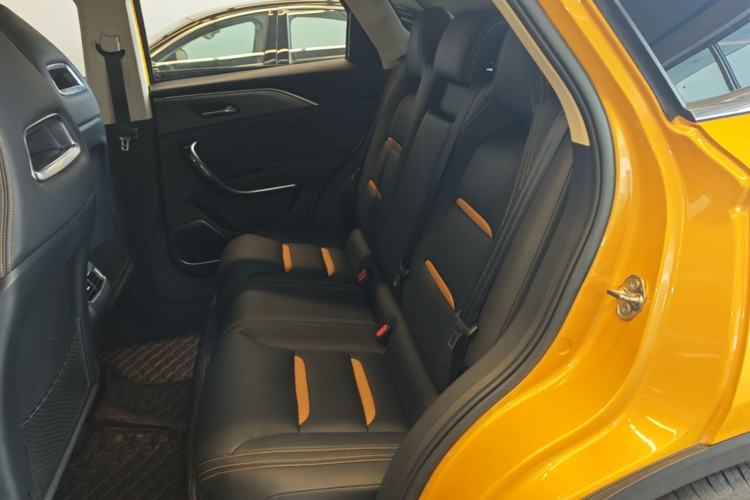 Used Bestune T77 2019 230 TID Automatic Luxury Version China VI Emission Standard Left Rear Seat