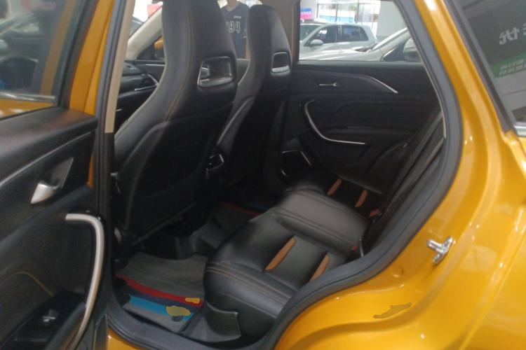 Used Bestune T77 2019 230 TID Automatic Luxury Version China VI Emission Standard Left Rear Seat