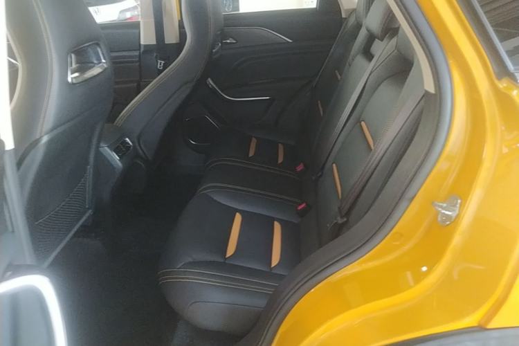 Used Bestune T77 2019 230 TID Automatic Luxury Version China VI Emission Standard Left Rear Seat