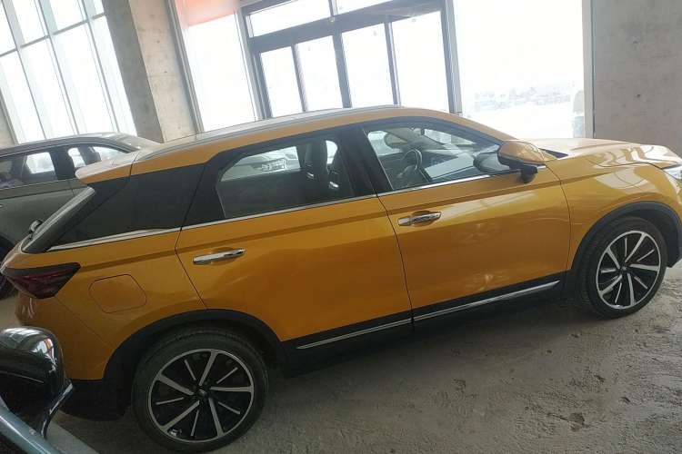 Used Bestune T77 2019 230 TID Automatic Prestige Version China VI Rear Right 45 Deg