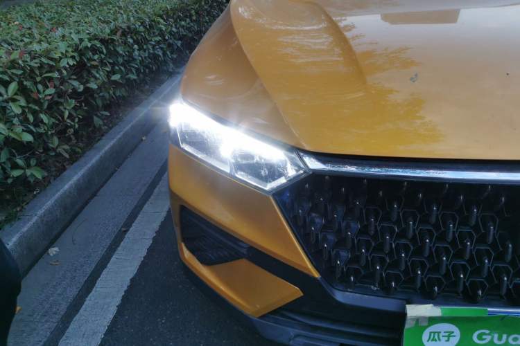 Used Bestune T77 2019 230 TID Automatic Luxury Version National V Right Front Headlight