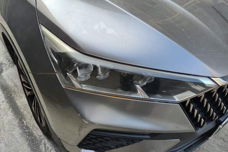 Used Bestune T77 2019 Facelift 230 TID Automatic Luxury Version China V Emission Standard Right Front Headlight
