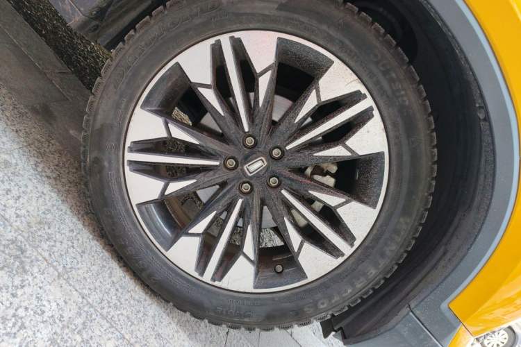 Used Bestune T77 2019 230 TID Automatic Luxury Version China VI Emission Standard Right Front Wheel Hub