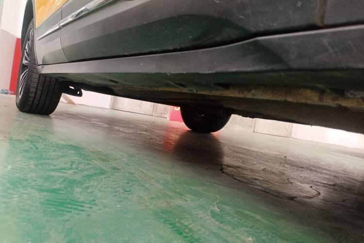 Used Bestune T77 2019 230 TID Automatic Luxury Version China VI Emission Standard Right Side Sill