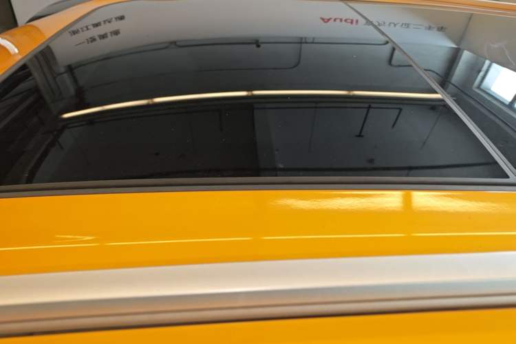 Used Bestune T77 2019 230 TID Automatic Luxury Version China VI Emission Standard Roof