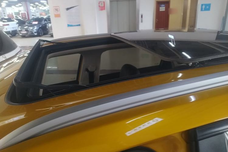 Used Bestune T77 2019 230 TID Automatic Luxury Version China VI Emission Standard Roof