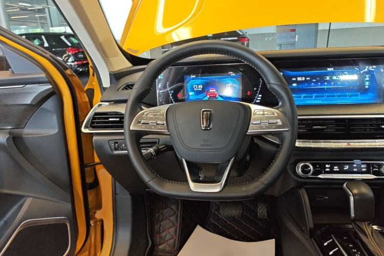 Used Bestune T77 2019 230 TID Automatic Luxury Version China VI Emission Standard Steering Wheel