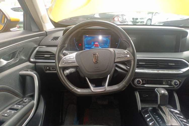 Used Bestune T77 2019 230 TID Automatic Luxury Version China VI Emission Standard Steering Wheel