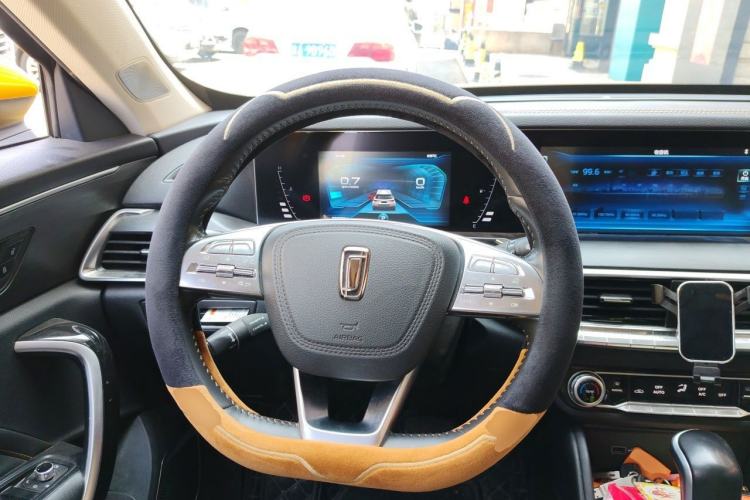 Used Bestune T77 2019 230 TID Automatic Luxury Version China VI Emission Standard Steering Wheel