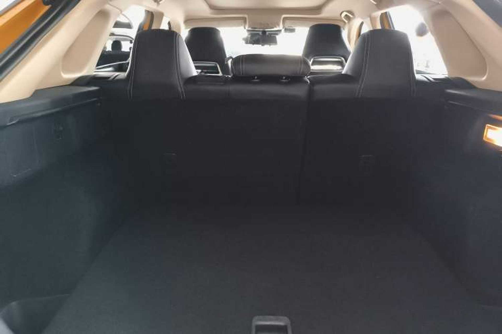 Used Bestune T77 2019 230 TID Automatic Prestige Version China V Emission Standard Trunk