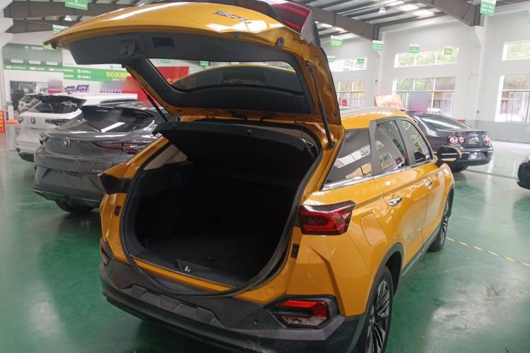 Used Bestune T77 2019 230 TID Automatic Luxury Version China VI Emission Standard Trunk