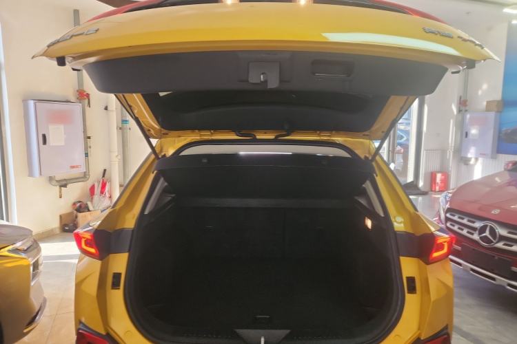 Used Bestune T77 2019 230 TID Automatic Luxury Version China VI Emission Standard Trunk
