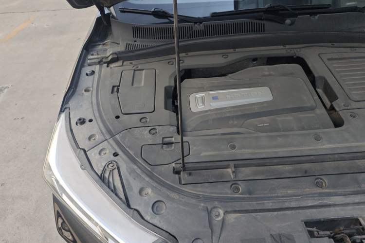 Used Bestune T77 2020 PRO 280 TID Automatic Prestige Model Engine Bay Right