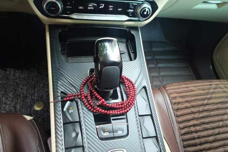 Used Bestune T77 2020 PRO 280 TID Automatic Luxury Model Gear Lever