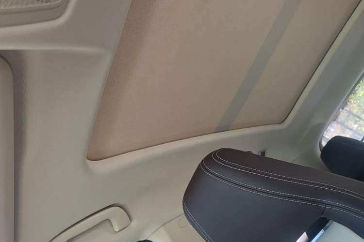 Used Bestune T77 2020 PRO 280 TID Automatic Luxury Model Headliner