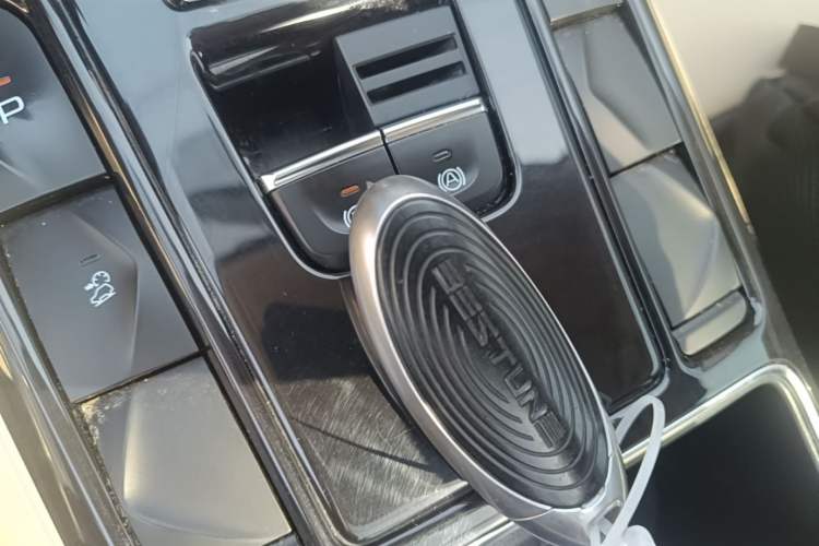 Used Bestune T77 2020 PRO 280 TID Automatic Luxury Model Interior 1