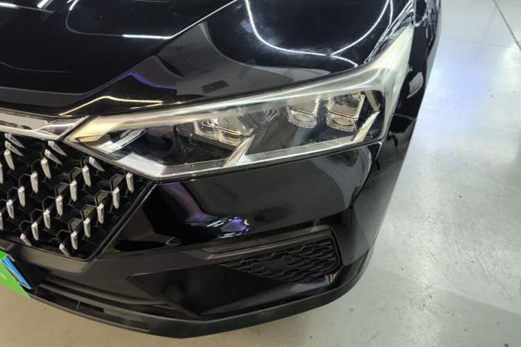 Used Bestune T77 2020 PRO 280 TID Automatic Luxury Model Left Front Headlight