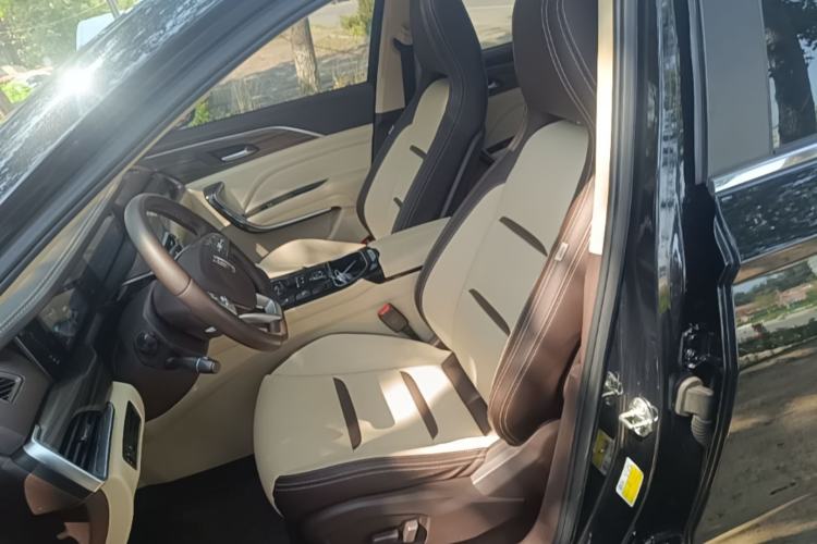 Used Bestune T77 2020 PRO 280 TID Automatic Luxury Model Left Front Seat